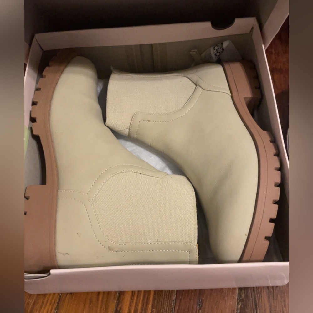 LC Lauren Conrad Boots